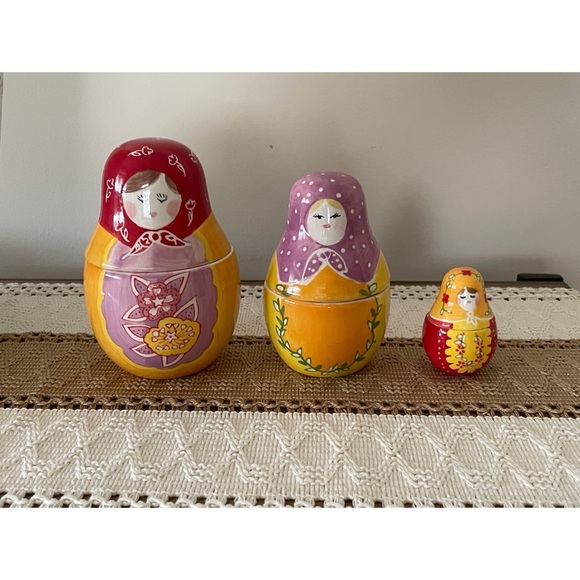 Anthropologie Nesting Doll Measuring Cups - Picture 1 of 13